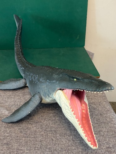 Jurassic park world mosasaurus - jurassic,