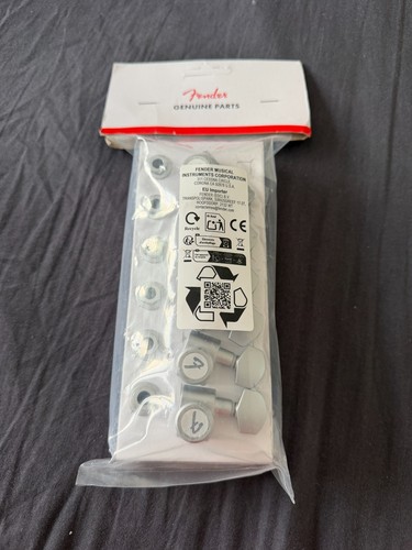 Fender locking tuners - fender,