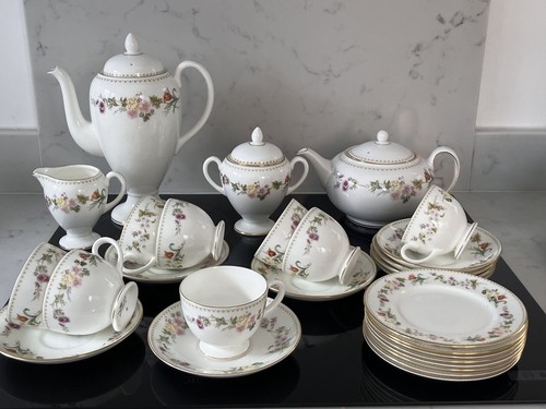 Piece wedgwood mirabelle - 70,