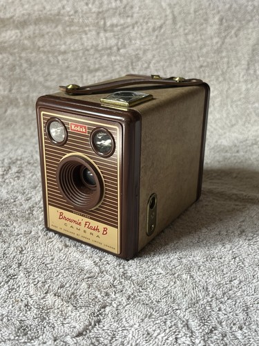 Kodak brownie flash vintage - brownie,