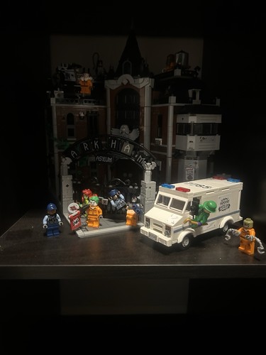 Lego arkham asylum missing 5 - missing,