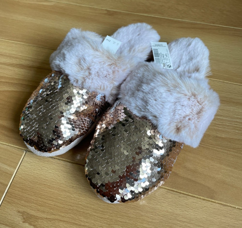 Girls next pink fur - , flip