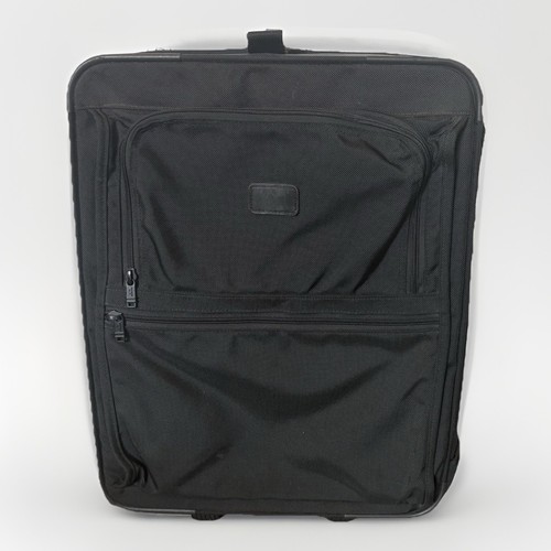 Tumi large black suitcase - large,