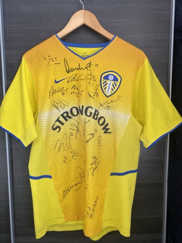 Leeds united signed - united,