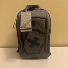 NEW $265 Victorinox Swiss Army