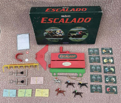 Escalado the classic horse - escalado,