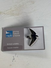 RSPB HOUSE MARTIN now Uncommon  on GNaH Backing Card. Enamel Pin Badge Bird 