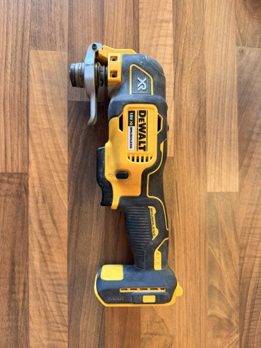 Dewalt 18v multi tool - 18v, body