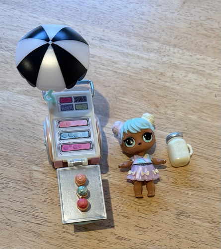 Surprise doll playset - l.o.l., surprise!