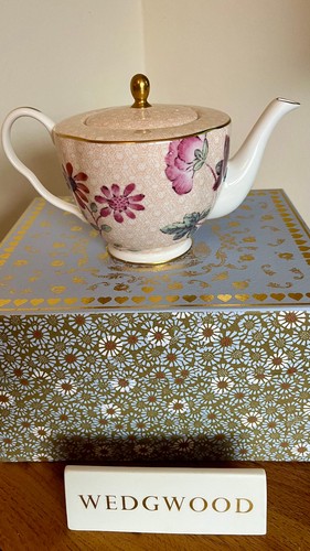 New wedgwood cuckoo small - wedgwood,