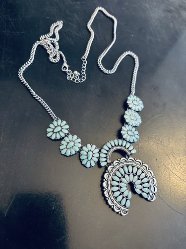 Southwestern style turquoise - southwestern-style,