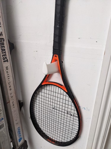 Tennis racket wall mount - wall,
