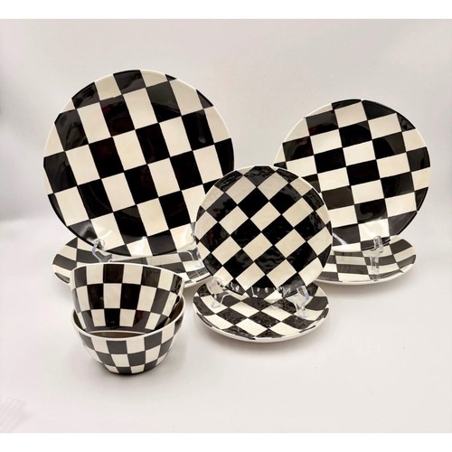 Black white checkerboard - black,