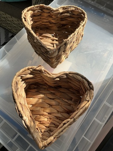 Heart shaped wicker baskets - 2,