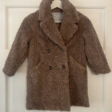 GIRLS COAT. SIZE 5-6 Years. TU