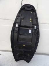 triumph 900 thruxton seat