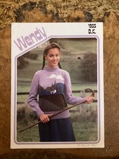 Women’s Knitting Patterns DK Jumper With Picture Motif 32-38” Wendy 1955