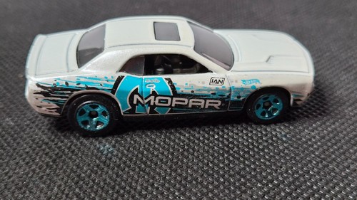 Hot wheels dodge - 08,