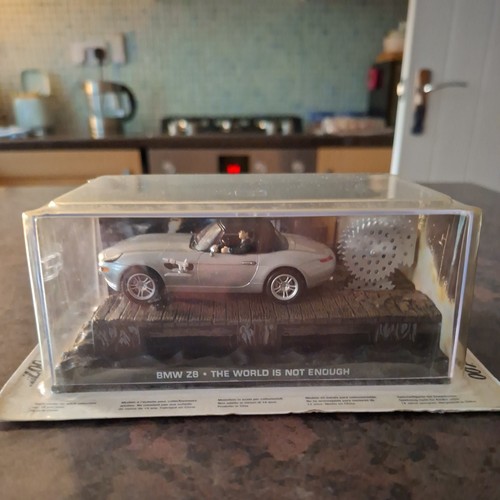 James bond 007 bmw diecast - z8,