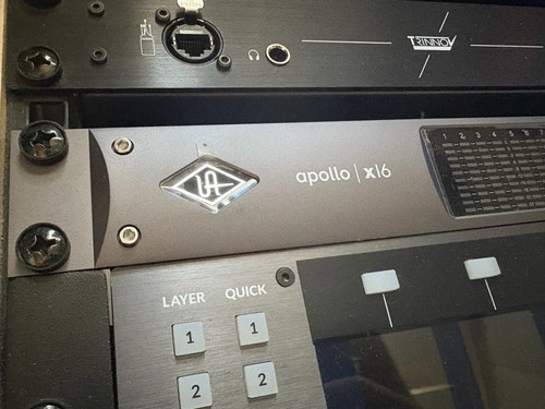 Universal audio apollo - universal, x16