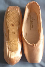 Ballet Demi Pointe Shoes