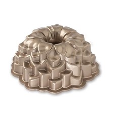 Nordic Ware Blossom Bundt Pan