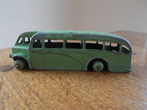 Vintage dinky toys green coach - dinky,
