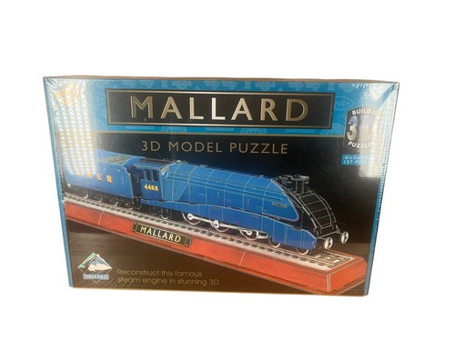 Mallard steam train model - mallard,