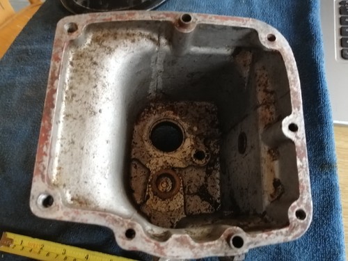 Pre unit triumph gearbox shell - pre-unit,