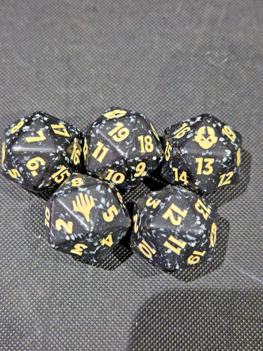 Mtg medium d20 spindown dice - medium,