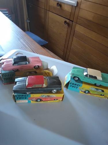 Corgi 214 214m - 214s, ford