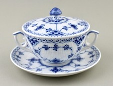 ROYAL COPENHAGEN BLUE FLUTED HALF LACE CREAM SOUP COUPE & SAUCER 764 1ST PERFECT