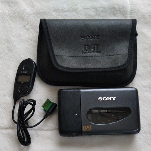 Sony wmd dt1 portable dat - sony, wmd-dt1