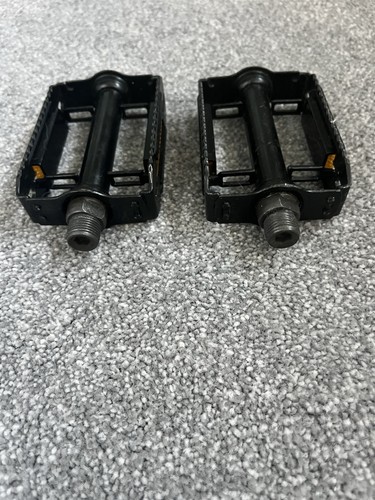 Nos hti rat - hti, pedals