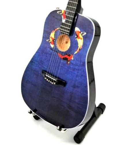 Taylor swift miniature - 10",