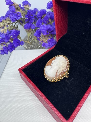 Vintage 9ct gold - shell, cameo