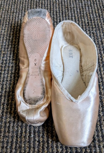 Bloch amelie pointe shoes size - amelie,
