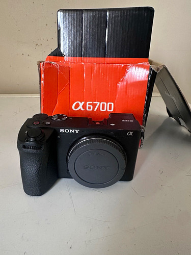 Sony a6700 with battery