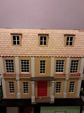 wooden dolls house 