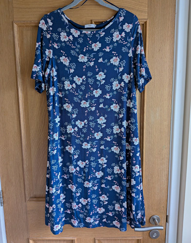 Cotton traders blue - traders, floral