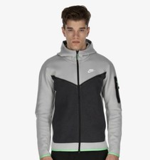 Nike Tech Fleece/Light Smoke