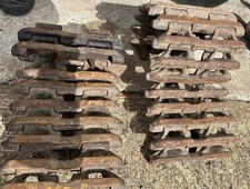 26 Track Links With Pins for Universal Bren Carrier 