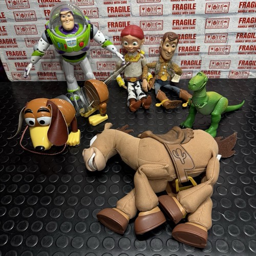 Disney pixar toy - disney, woody