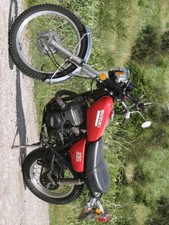 Suzuki TS 250 1975 6 A4 Photo