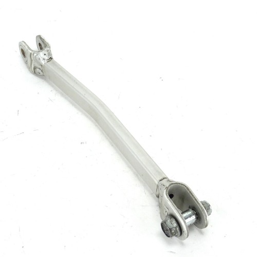 Rear axle clamp support - axle,
