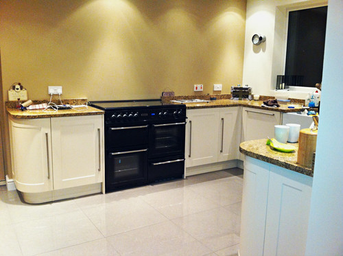 Howdens kitchen units cream - howdens, in