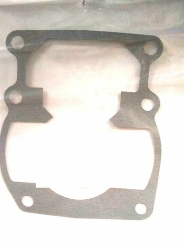 Gasket for cylinder base