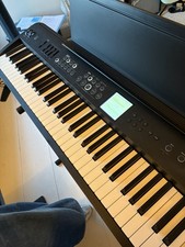 ROLAND FP E50 Electric Piano