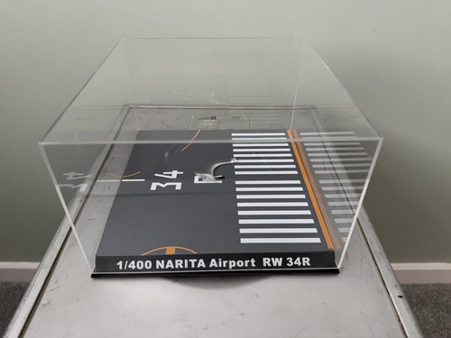 400 aircraft model runway - aircraft,