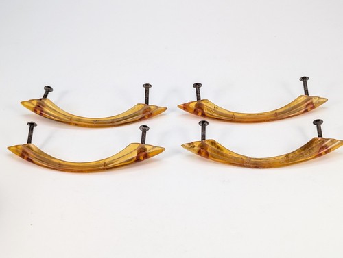 Vintage apple bakelite deco - deco, 3"